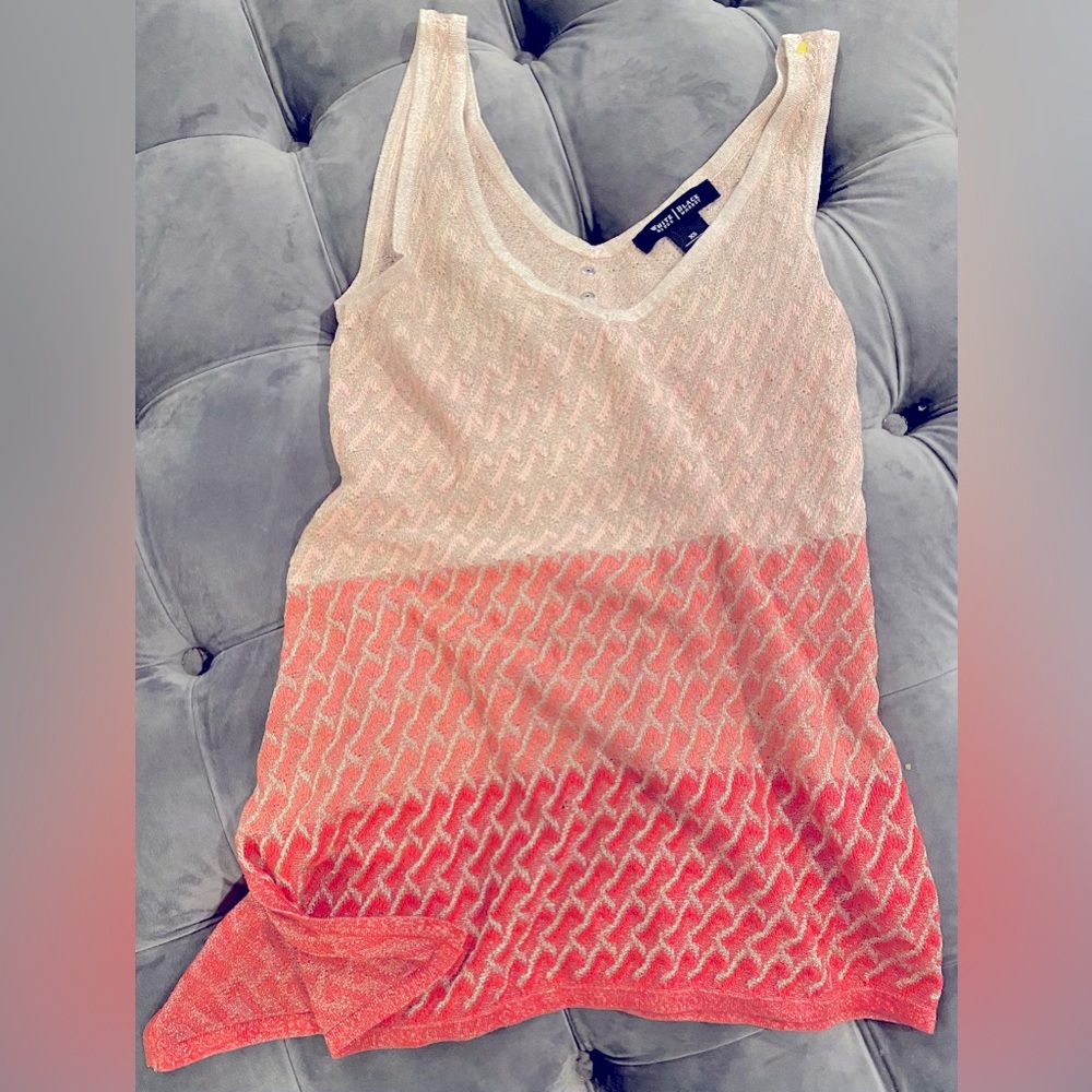 White‎ House Black Market Light Knit Gold Metallic and Coral Asymmetric Tank XS